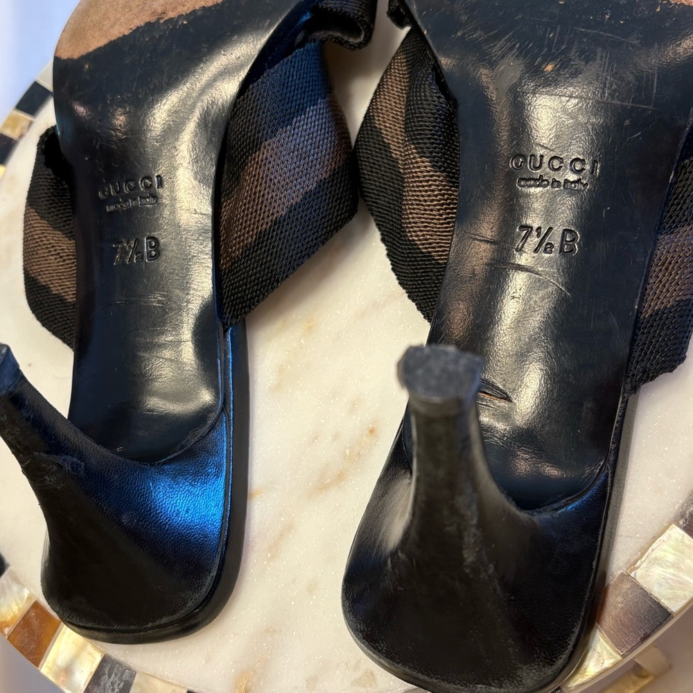 Vintage Gucci Vintage Black and Brown Women's thong Sandals - Picture 2 of 2